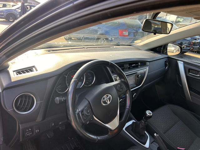 Toyota Auris 1.4D-4D NAVI/KAMERA EURO 5 - автомобили, коли, обяви за нови и употребявани 10
