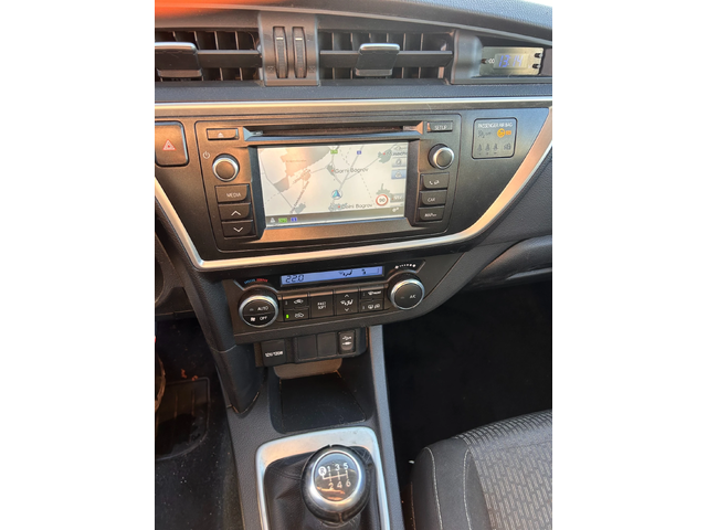 Toyota Auris 1.4D-4D NAVI/KAMERA EURO 5 - автомобили, коли, обяви за нови и употребявани 11
