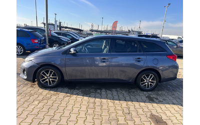 Toyota Auris 1.4D-4D NAVI/KAMERA EURO 5 - автомобили, коли, обяви за нови и употребявани 8
