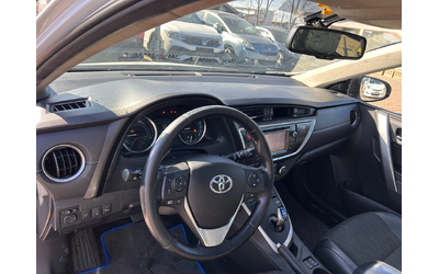 Toyota Auris 1.8HYBRID AVTOMAT/NAVI/KAMERA/KOJA - автомобили, коли, обяви за нови и употребявани 10