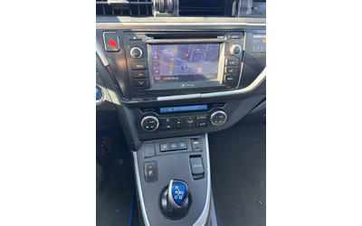 Toyota Auris 1.8HYBRID AVTOMAT/NAVI/KAMERA/KOJA - автомобили, коли, обяви за нови и употребявани 13