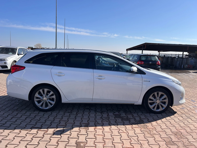 Toyota Auris 1.8HYBRID AVTOMAT/NAVI/KAMERA/KOJA - автомобили, коли, обяви за нови и употребявани 4