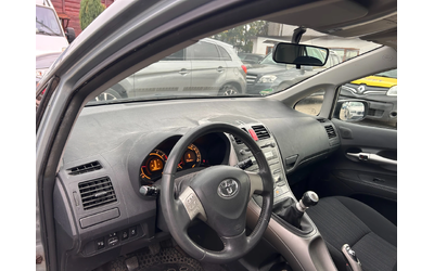 Toyota Auris 1.3i EURO 5 - автомобили, коли, обяви за нови и употребявани 10