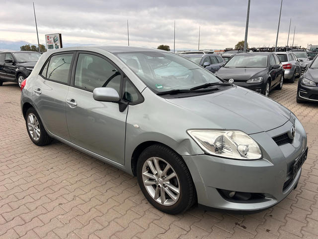 Toyota Auris 1.3i EURO 5 - автомобили, коли, обяви за нови и употребявани 3