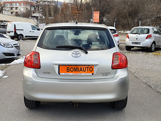 Toyota Auris 1.4D-4D* KLIMATRONIK* - автомобили, коли, обяви за нови и употребявани 4