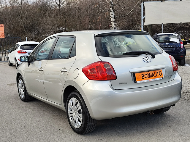 Toyota Auris 1.4D-4D* KLIMATRONIK* - автомобили, коли, обяви за нови и употребявани 5