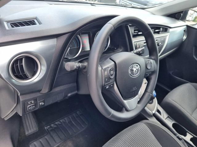 Toyota Auris 1.8i HYBRID - автомобили, коли, обяви за нови и употребявани 8