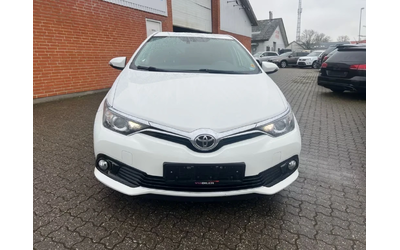 toyota-auris - 0