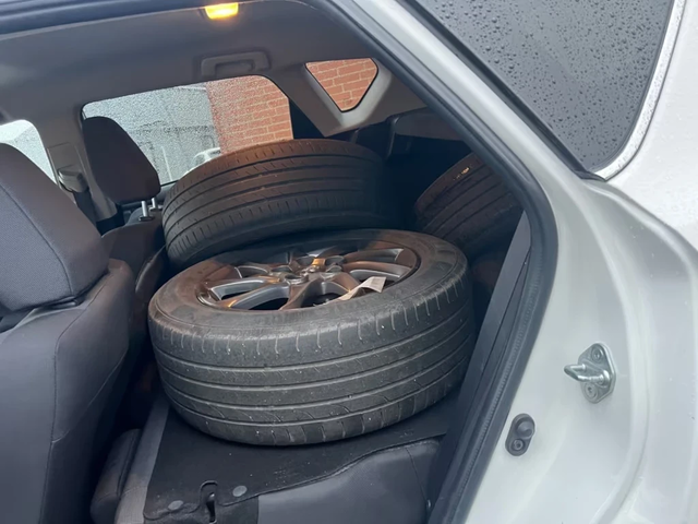 Toyota Auris 1.2 Comfort 116кс - автомобили, коли, обяви за нови и употребявани 12