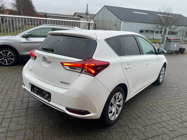 Toyota Auris 1.2 Comfort 116кс - автомобили, коли, обяви за нови и употребявани 4