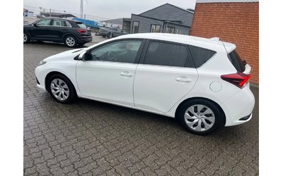 Toyota Auris 1.2 Comfort 116кс - автомобили, коли, обяви за нови и употребявани 6