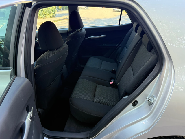 Toyota Auris 2.0 D4D - автомобили, коли, обяви за нови и употребявани 12