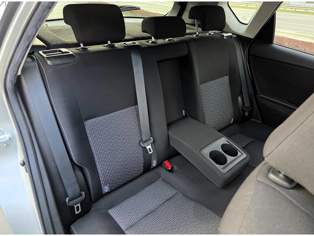 Toyota Auris 1.8Hybrid/136/e-CVT/Active+ - автомобили, коли, обяви за нови и употребявани 12