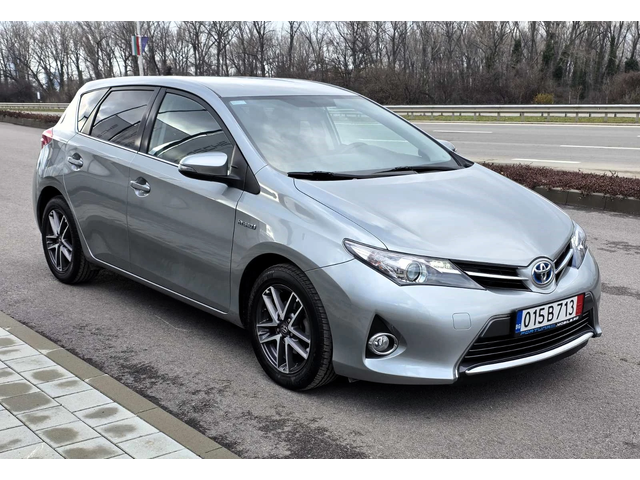 Toyota Auris 1.8Hybrid/136/e-CVT/Active+ - автомобили, коли, обяви за нови и употребявани 2