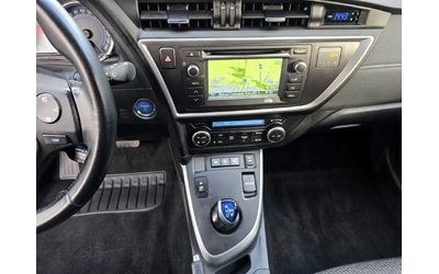 Toyota Auris 1.8Hybrid/136/e-CVT/Active+ - автомобили, коли, обяви за нови и употребявани 8