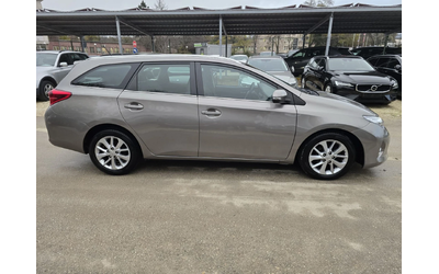 Toyota Auris 1.4d 90к.с 159хил.км. - автомобили, коли, обяви за нови и употребявани 6