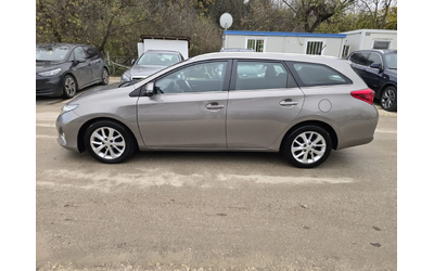 Toyota Auris 1.4d 90к.с 159хил.км. - автомобили, коли, обяви за нови и употребявани 7