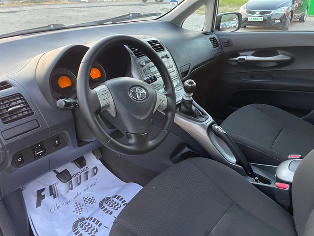 Toyota Auris 2.0d4d-126-ITALIA - автомобили, коли, обяви за нови и употребявани 12