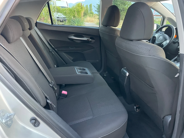 Toyota Auris 2.0d4d-126-ITALIA - автомобили, коли, обяви за нови и употребявани 6