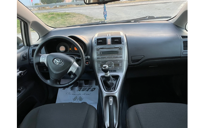 Toyota Auris 2.0d4d-126-ITALIA - автомобили, коли, обяви за нови и употребявани 7