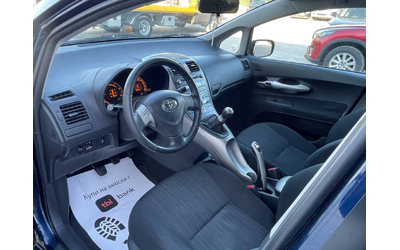 Toyota Auris 1.4d4d 90k.c * UNIKAT* - автомобили, коли, обяви за нови и употребявани 6