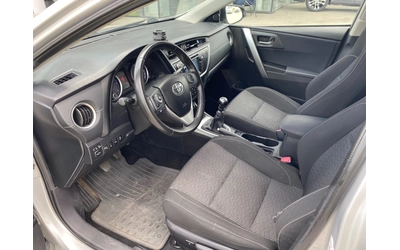 Toyota Auris 2.0D-4D 6MT - автомобили, коли, обяви за нови и употребявани 11