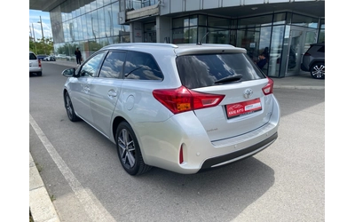 toyota-auris - 5