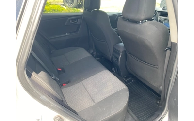 Toyota Auris 2.0D-4D 6MT - автомобили, коли, обяви за нови и употребявани 8