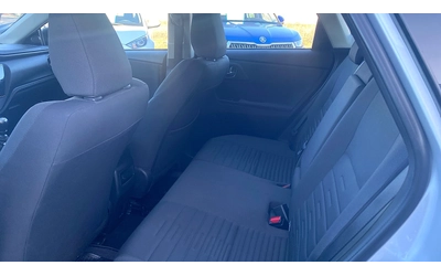 Toyota Auris 1.2T MT - автомобили, коли, обяви за нови и употребявани 12