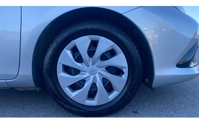 Toyota Auris 1.2T MT - автомобили, коли, обяви за нови и употребявани 16