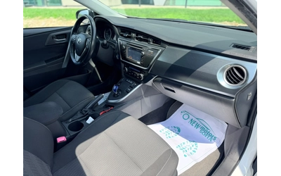 Toyota Auris 1.8Hybrid Серв.история Лизинг през Уникредит159 ев - автомобили, коли, обяви за нови и употребявани 10