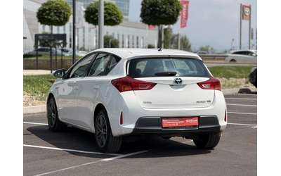 toyota-auris - 4