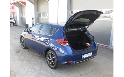 Toyota Auris 1, 2 - автомобили, коли, обяви за нови и употребявани 13
