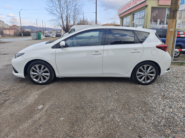 Тойота Аурис - автомобили, коли, обяви за нови и употребявани 10