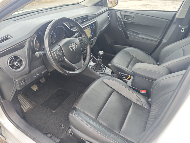 Тойота Аурис - автомобили, коли, обяви за нови и употребявани 14