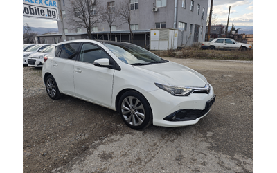 toyota-auris - 2