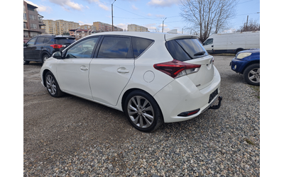 Тойота Аурис - автомобили, коли, обяви за нови и употребявани 8