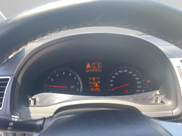 Toyota AVENSIS 1.8 petrol 147 hp MT6 EURO 5B - автомобили, коли, обяви за нови и употребявани 14