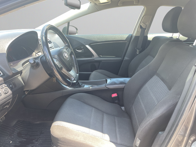 Toyota AVENSIS 1.8 petrol 147 hp MT6 EURO 5B - автомобили, коли, обяви за нови и употребявани 8