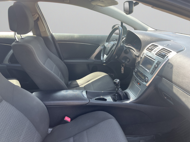 Toyota AVENSIS 1.8 petrol 147 hp MT6 EURO 5B - автомобили, коли, обяви за нови и употребявани 9