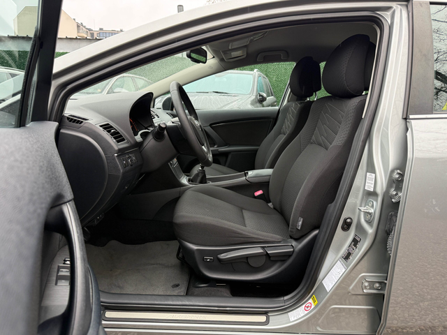 Toyota Avensis 1.8VVT-i 147hp СЕДАН - автомобили, коли, обяви за нови и употребявани 11