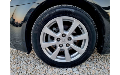 Toyota Avensis 1.8VVTI 147ks.Koja - автомобили, коли, обяви за нови и употребявани 13