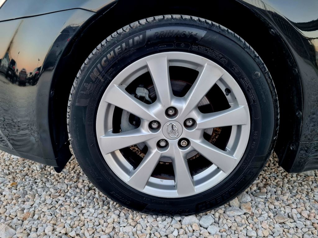 Toyota Avensis 1.8VVTI 147ks.Koja - автомобили, коли, обяви за нови и употребявани 13