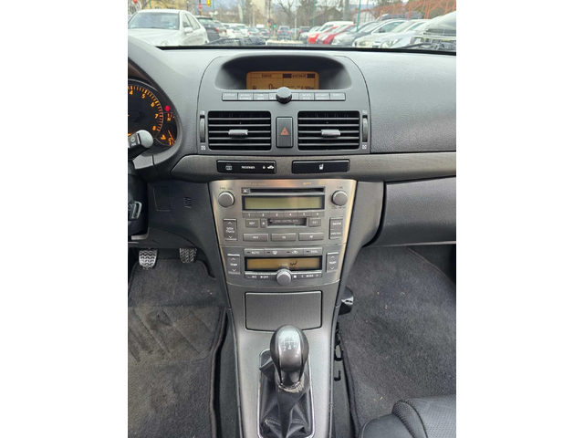 Toyota Avensis 2.0 BENZ - автомобили, коли, обяви за нови и употребявани 11