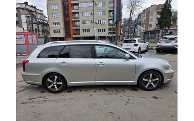 Toyota Avensis 2.0 BENZ - автомобили, коли, обяви за нови и употребявани 6