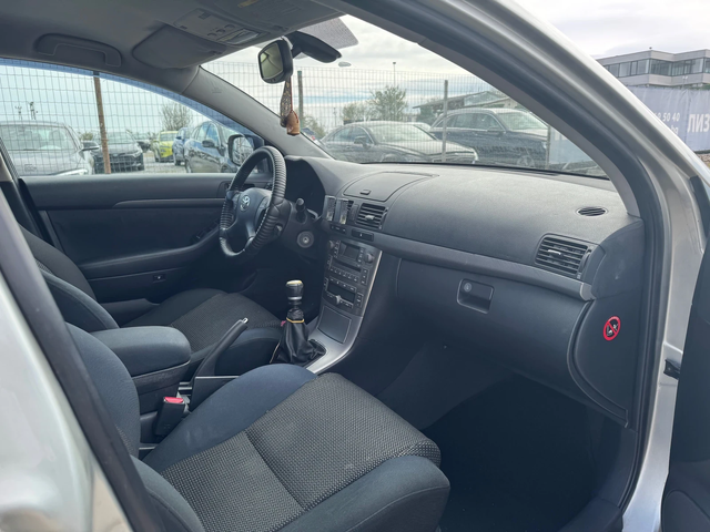 Toyota Avensis * Собствен лизинг* - автомобили, коли, обяви за нови и употребявани 8