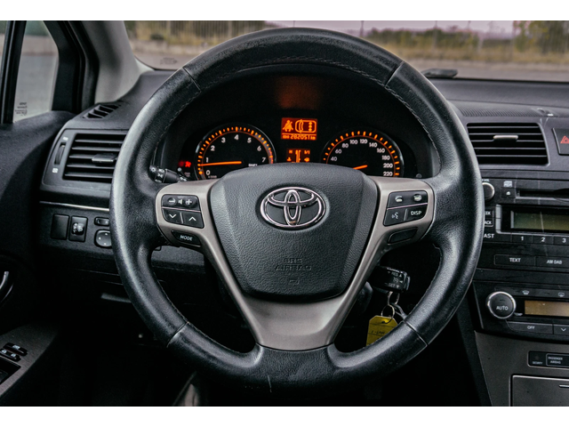 Toyota Avensis 1.8 VVT-i | С ГАРАНЦИЯ - автомобили, коли, обяви за нови и употребявани 9