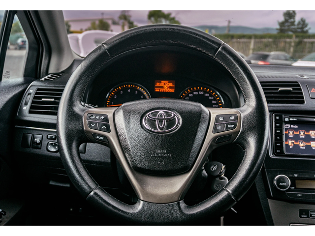 Toyota Avensis 1.8 VVT-i Automatic | С ГАРАНЦИЯ - автомобили, коли, обяви за нови и употребявани 10