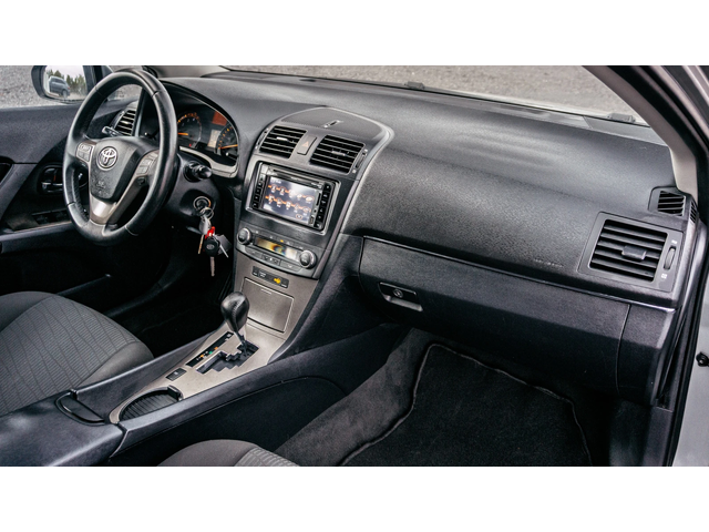 Toyota Avensis 1.8 VVT-i Automatic | С ГАРАНЦИЯ - автомобили, коли, обяви за нови и употребявани 9