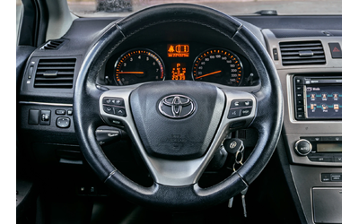 Toyota Avensis 1.8 VVT-i Automatic | С ГАРАНЦИЯ - автомобили, коли, обяви за нови и употребявани 9